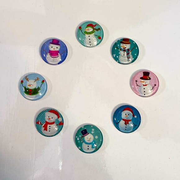 𝐒𝐞𝐭/𝟖 𝑯𝒂𝒏𝒅𝒎𝒂𝒅𝒆 𝐒𝐧𝐨𝐰𝐦𝐚𝐧 𝐌𝐚𝐠𝐧𝐞𝐭𝐬 𝐂𝐚𝐛𝐨𝐜𝐡𝐨𝐧𝐬. 🎁 - Picture 4 of 8